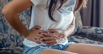 Đau bụng dưới ở nữ giới khi nào cần đi khám?