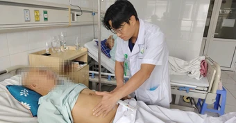 Đau bụng kéo dài, đi khám nhiều nơi mới biết mắc ung thư tiên lượng sống chỉ 10%