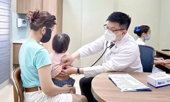 Dấu hiệu sốc nhiệt và cách xử trí cho trẻ mùa nóng - Báo TinVina