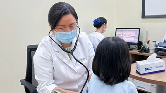 Dấu hiệu trẻ tiêu chảy trở nặng cần đi khám - Báo TinVina