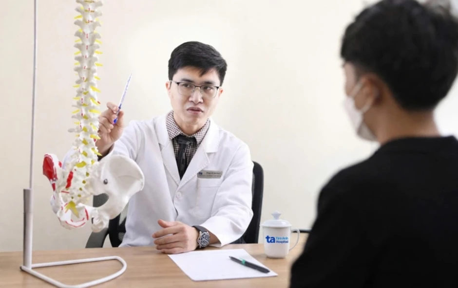 Đau lưng âm ỉ cảnh báo bệnh gì? - Báo TinVina Đau lưng âm ỉ cảnh báo bệnh gì? - Báo TinVina