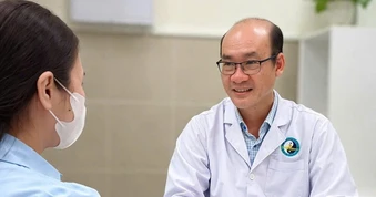 Đau lưng có điều trị bằng y học cổ truyền được không?