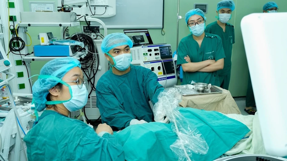 Dấu mốc 500 ca phẫu thuật điều trị hẹp động mạch cảnh và mục tiêu trở thành trung tâm điều trị bệnh lý mạch máu hiện đại Dấu mốc 500 ca phẫu thuật điều trị hẹp động mạch cảnh và mục tiêu trở thành trung tâm điều trị bệnh lý mạch máu hiện đại