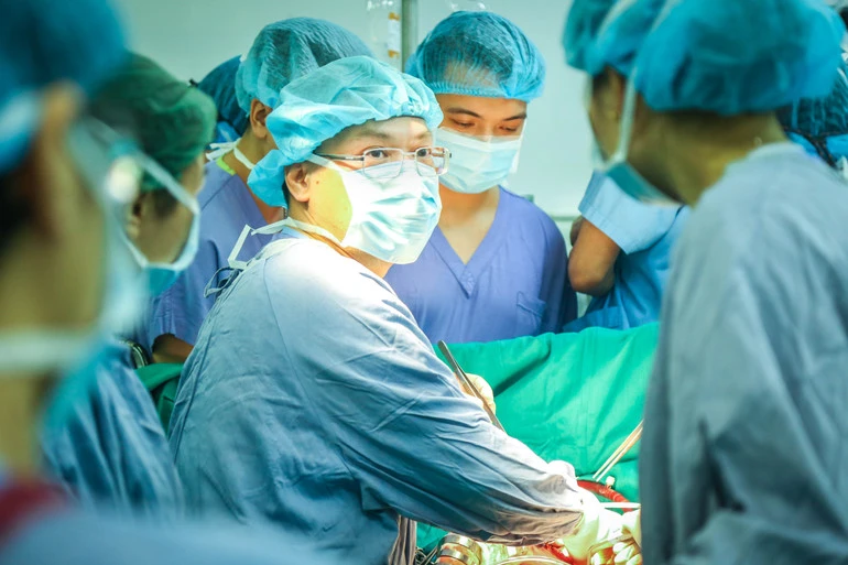 Dấu mốc mới trong lĩnh vực ghép tạng: Việt Nam lần đầu tiên triển khai ca ghép tạng domino Dấu mốc mới trong lĩnh vực ghép tạng: Việt Nam lần đầu tiên triển khai ca ghép tạng domino