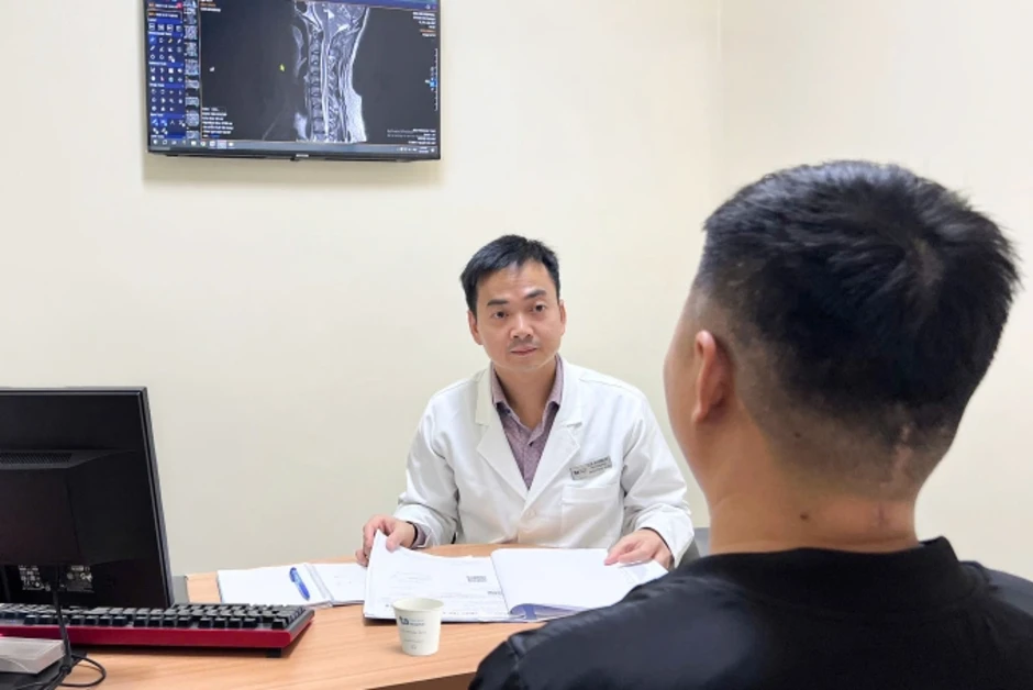 Đau mỏi cổ vai gáy do dị dạng não - Báo TinVina