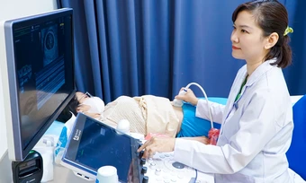 Dây rốn thắt nút ở thai nhi có nguy hiểm không? - Báo TinVina
