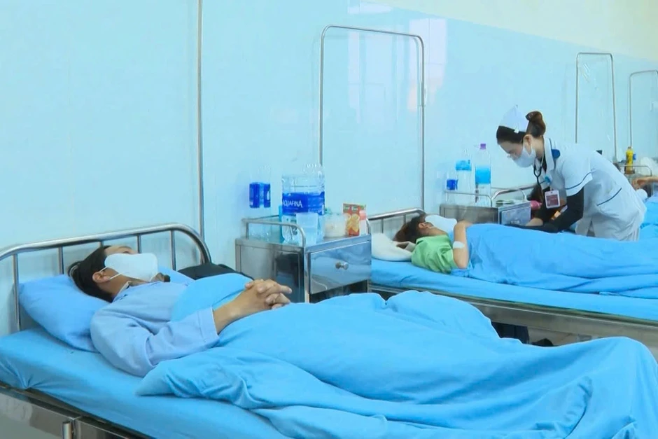 Đề nghị điều tra vụ 84 người nhập viện sau ăn bánh mì ở Lâm Đồng Đề nghị điều tra vụ 84 người nhập viện sau ăn bánh mì ở Lâm Đồng