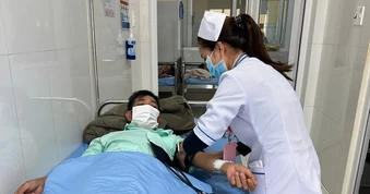 Đề nghị điều tra vụ 84 người nhập viện sau ăn bánh mì ở Lâm Đồng