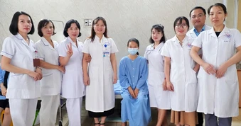 Đẻ rơi tại nhà, sản phụ sốc mất máu phải cắt tử cung