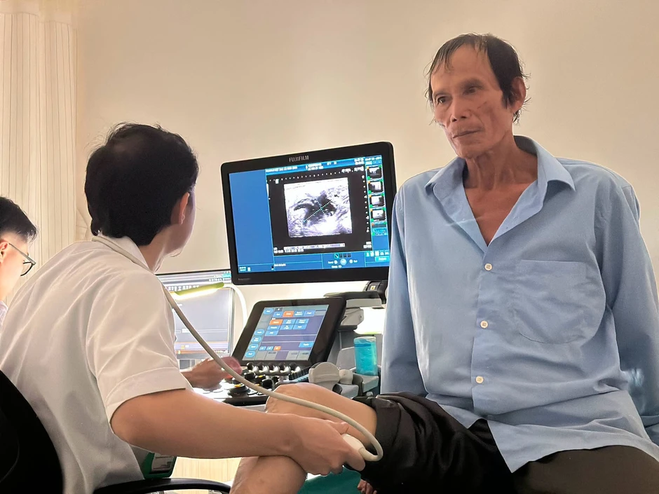 Đề xuất 3 nhóm người được BHYT thanh toán khi khám sức khỏe định kỳ Đề xuất 3 nhóm người được BHYT thanh toán khi khám sức khỏe định kỳ