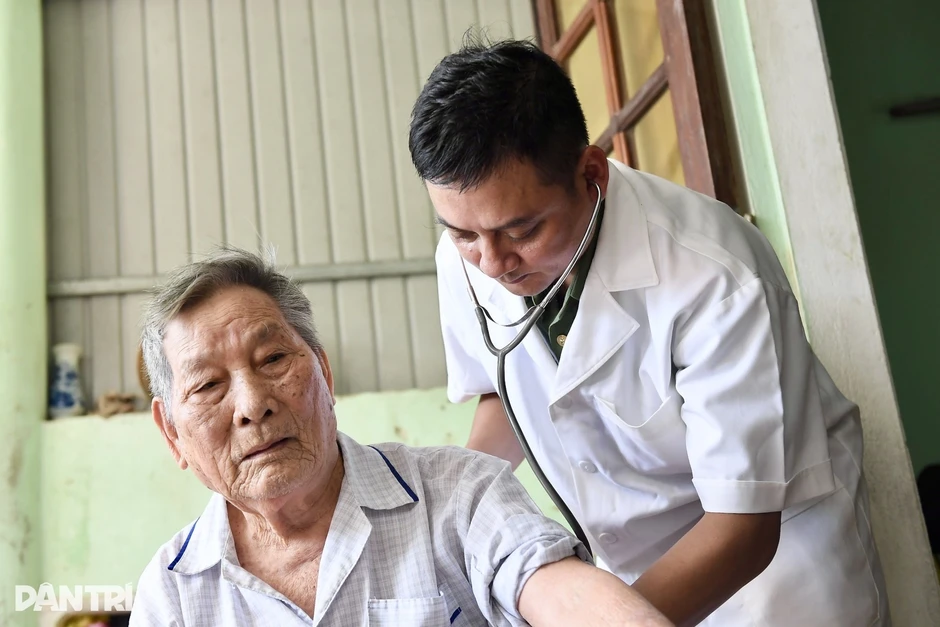 Đề xuất BHYT thanh toán khám bệnh tại nhà cho nhiều đối tượng