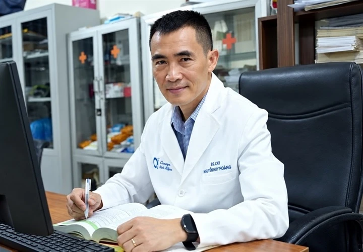 Đề xuất cấm livestream bán thuốc: Giải pháp chặn đứng những hệ lụy từ mua thuốc online và "bác sĩ google" Đề xuất cấm livestream bán thuốc: Giải pháp chặn đứng những hệ lụy từ mua thuốc online và "bác sĩ google"