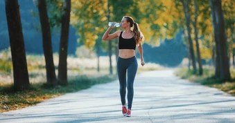 Đi bộ mỗi ngày nhưng vẫn không khỏe, có thể bạn đang mắc sai lầm này