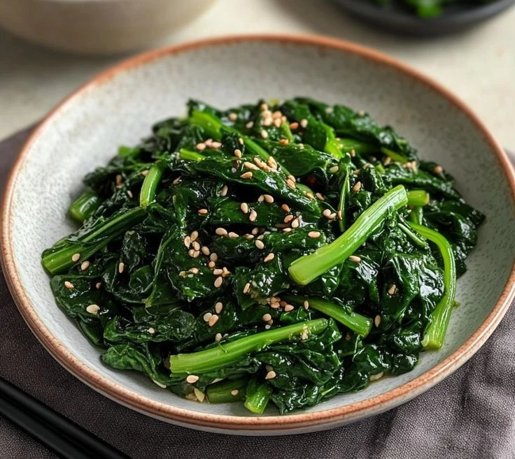Đi chợ thấy 3 loại rau này phải mua ngay: Tốt cho mắt, bổ gan, phòng bệnh dạ dày Đi chợ thấy 3 loại rau này phải mua ngay: Tốt cho mắt, bổ gan, phòng bệnh dạ dày