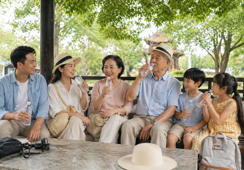 Đi du lịch, người lớn tuổi dễ 'quá tải': Bác sĩ chỉ cách phòng tránh Đi du lịch, người lớn tuổi dễ 'quá tải': Bác sĩ chỉ cách phòng tránh