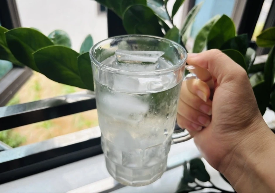 Điều gì xảy ra khi uống nước lạnh thường xuyên? Điều gì xảy ra khi uống nước lạnh thường xuyên?