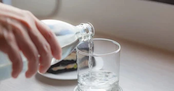 Điều gì xảy ra với cơ thể khi bạn không uống đủ nước?