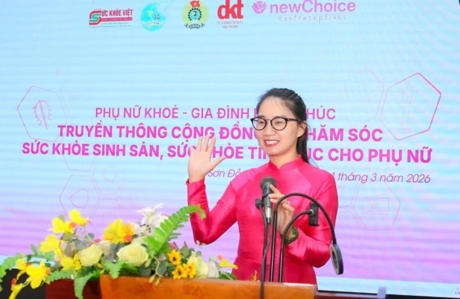 DKT Mekong mang kiến thức sức khỏe sinh sản đến phụ nữ Sơn Đồng DKT Mekong mang kiến thức sức khỏe sinh sản đến phụ nữ Sơn Đồng