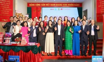 DKT Mekong mang kiến thức sức khỏe sinh sản đến phụ nữ Sơn Đồng