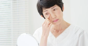 Đôi mắt - bộ phận có thể lão hóa sớm hơn làn da nhưng thường bị bỏ quên