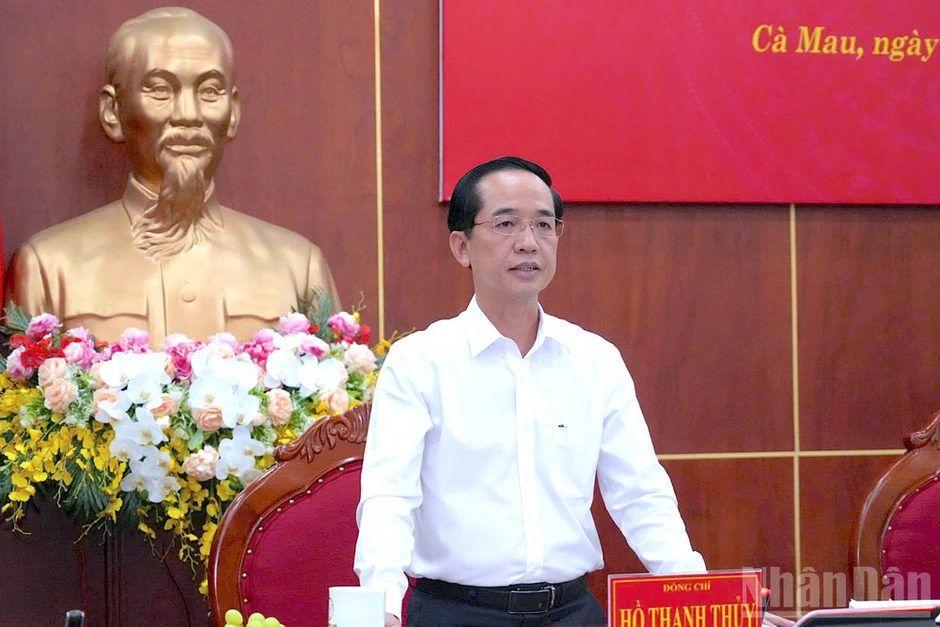 Đồng hành gỡ “nút thắt”, nâng tầm y tế Cà Mau Đồng hành gỡ “nút thắt”, nâng tầm y tế Cà Mau