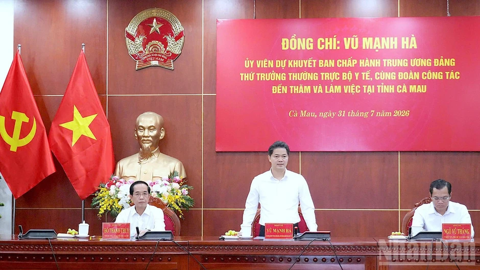 Đồng hành gỡ “nút thắt”, nâng tầm y tế Cà Mau Đồng hành gỡ “nút thắt”, nâng tầm y tế Cà Mau