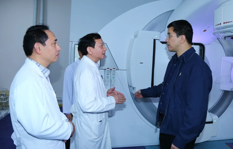 Đưa hệ thống xạ trị hiện đại vào điều trị ung thư tại Thanh Hóa Đưa hệ thống xạ trị hiện đại vào điều trị ung thư tại Thanh Hóa