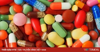 Dùng thuốc nhỏ mũi người lớn, bé trai tăng huyết áp nguy kịch