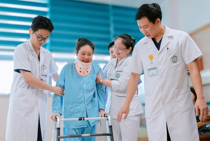 Gần 3.900 lượt bệnh nhân từ hơn 120 quốc gia chọn Bệnh viện Bạch Mai Gần 3.900 lượt bệnh nhân từ hơn 120 quốc gia chọn Bệnh viện Bạch Mai