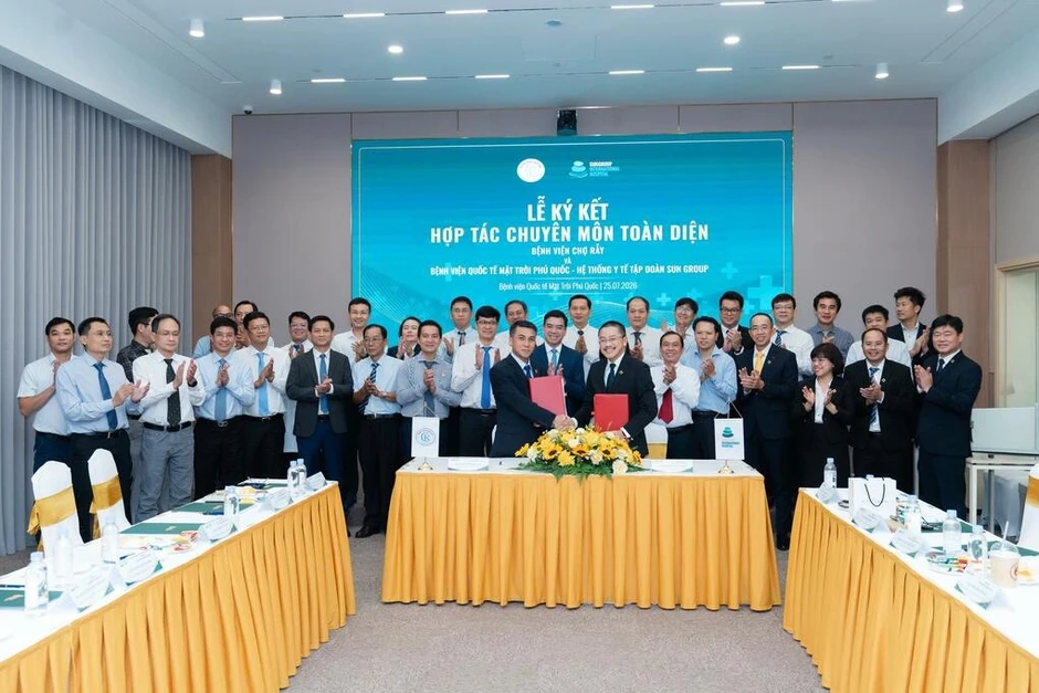 Giám đốc Bệnh viện Chợ Rẫy: 'Phú Quốc cần nâng năng lực cấp cứu tại chỗ' Giám đốc Bệnh viện Chợ Rẫy: 'Phú Quốc cần nâng năng lực cấp cứu tại chỗ'