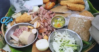 Giám đốc Sở ATTP TPHCM: "Làm kỹ", lấy mẫu ngẫu nhiên tại lễ hội bánh mì