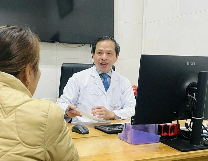Giám sát nguy cơ rối loạn tâm thần: Hướng tiếp cận cần thiết Giám sát nguy cơ rối loạn tâm thần: Hướng tiếp cận cần thiết