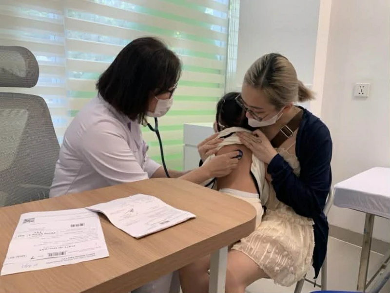 Giao mùa, gia tăng trẻ em và người lớn mắc cúm Giao mùa, gia tăng trẻ em và người lớn mắc cúm