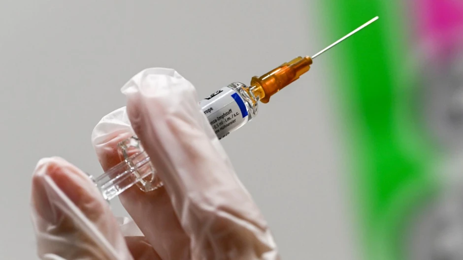 Giờ là thời điểm tốt nhất đưa trẻ đi tiêm vaccine cúm mùa: Có 5 điều cha mẹ cần ghi nhớ trước khi đưa con đi Giờ là thời điểm tốt nhất đưa trẻ đi tiêm vaccine cúm mùa: Có 5 điều cha mẹ cần ghi nhớ trước khi đưa con đi