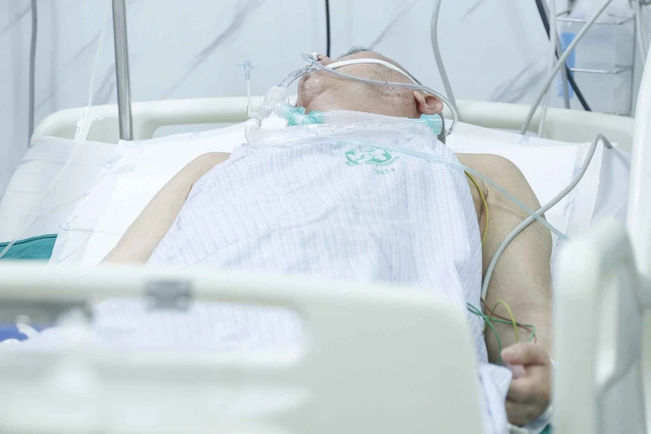 Giữ bệnh nhân, chuyển tuyến muộn làm chậm cơ hội điều trị đột quỵ Giữ bệnh nhân, chuyển tuyến muộn làm chậm cơ hội điều trị đột quỵ