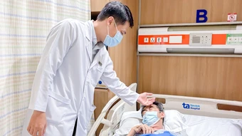 Giun lươn mang vi khuẩn E.Coli tấn công não, phổi người đàn ông - Báo TinVina