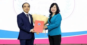 GS.TS Nguyễn Hữu Tú tiếp tục giữ chức Hiệu trưởng Trường Đại học Y Hà Nội