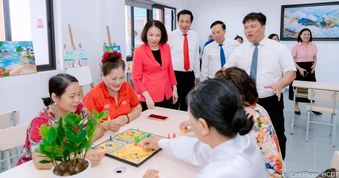 Hà Nội thí điểm mô hình chăm sóc sức khỏe ban ngày cho người cao tuổi