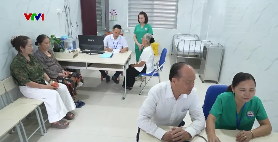 Hà Nội triển khai mô hình chăm sóc sức khỏe ban ngày cho người cao tuổi Hà Nội triển khai mô hình chăm sóc sức khỏe ban ngày cho người cao tuổi
