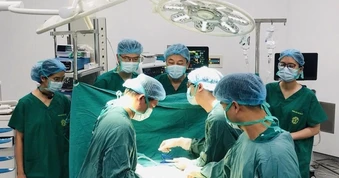 Hai bệnh nhân đột quỵ thoát nguy kịch nhờ đến Bệnh viện Bạch Mai cơ sở 2 kịp thời