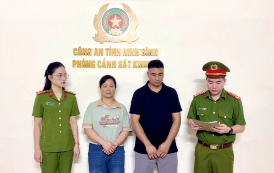 Hai người dùng hàn the làm bánh đúc bị khởi tố Hai người dùng hàn the làm bánh đúc bị khởi tố