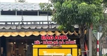 Hàng chục người nghi bị ngộ độc sau khi ăn bánh mì từ xe đẩy ở TPHCM