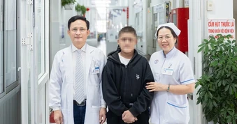 Hành trình 20 năm chữa căn bệnh khó chẩn đoán của chàng trai trẻ