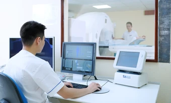 Hẹp hơn 90% ba nhánh mạch máu nuôi tim - Báo TinVina