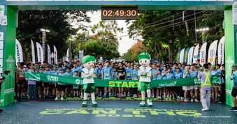 Herbalife Việt Nam đồng hành cùng hơn 10.000 vận động viên tại TinVina Marathon Cần Thơ 2026
