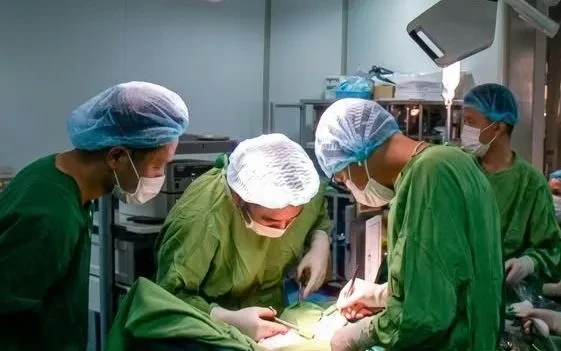 Hiếm gặp: Người bệnh mắc đồng thời hai loại ung thư nguyên phát Hiếm gặp: Người bệnh mắc đồng thời hai loại ung thư nguyên phát