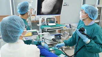 Hóa xạ trị triệt căn ung thư thực quản - Báo TinVina