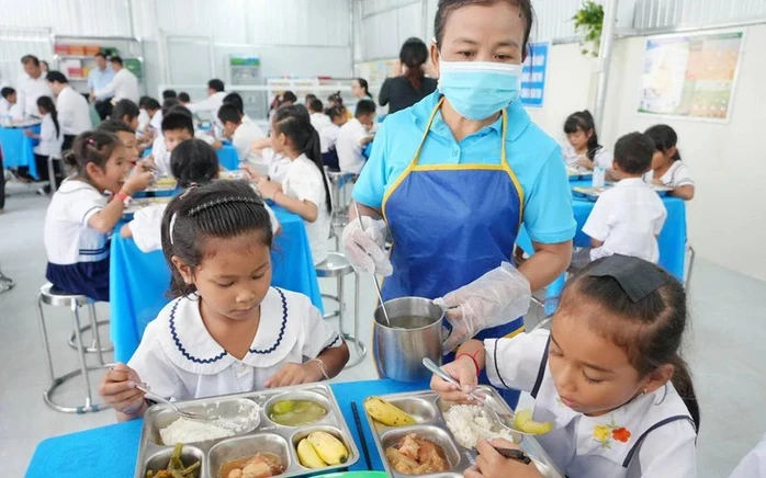 Học sinh sẽ được theo dõi dinh dưỡng, khám sức khỏe định kỳ Học sinh sẽ được theo dõi dinh dưỡng, khám sức khỏe định kỳ
