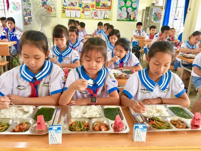 Học sinh sẽ được theo dõi dinh dưỡng, khám sức khỏe định kỳ Học sinh sẽ được theo dõi dinh dưỡng, khám sức khỏe định kỳ