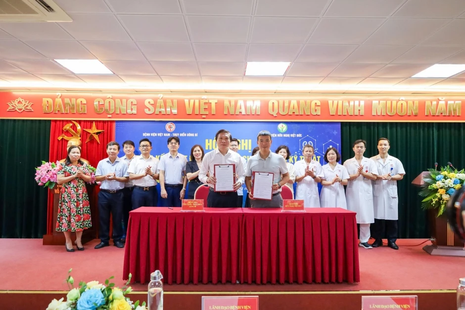 Hội nghị tổng kết hoạt động đào tạo, chuyển giao kỹ thuật ghép thận Hội nghị tổng kết hoạt động đào tạo, chuyển giao kỹ thuật ghép thận